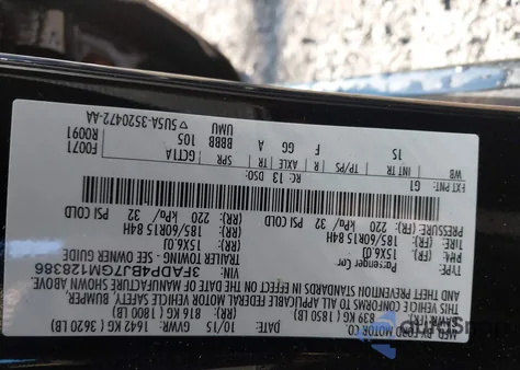 2016 Ford Fiesta Se z USA, uszkodzony, nr VIN 3FADP4BJ7GM128386